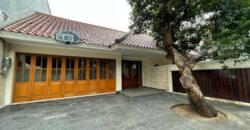 Disewakan Rumah Asri di Kebayoran Baru, Jakarta Selatan