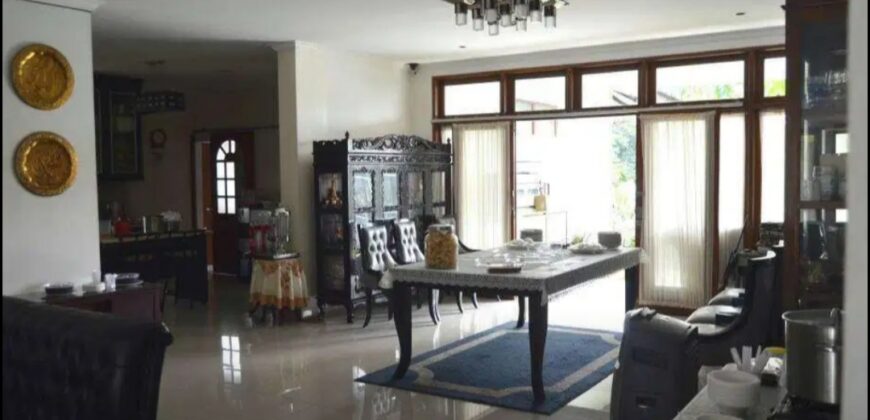 RUMAH MEWAH DI KAWASAN CINERE