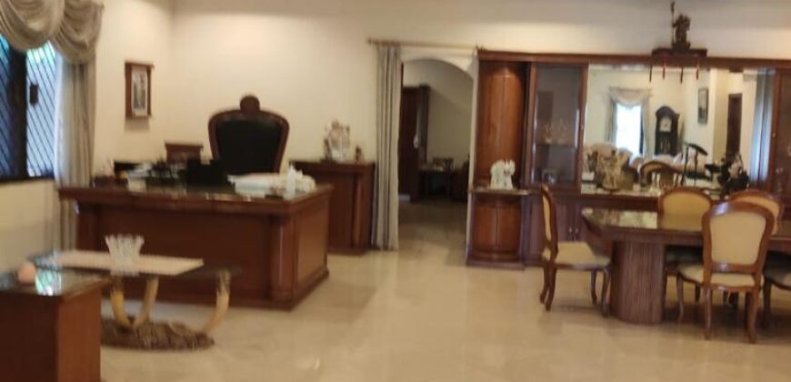 Dijual Rumah 3 Lantai di Pasar Baru Jakarta Pusat