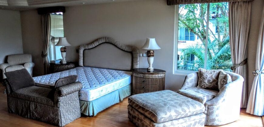 FOR RENT SPECTACULAR HOUSE GOLF VIEW