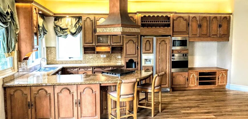 FOR RENT SPECTACULAR HOUSE GOLF VIEW