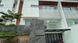 Dijual Rumah Baru Townhouse di Pondok Indah Jakarta Selatan