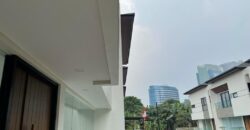 Dijual Rumah Baru Townhouse di Pondok Indah Jakarta Selatan