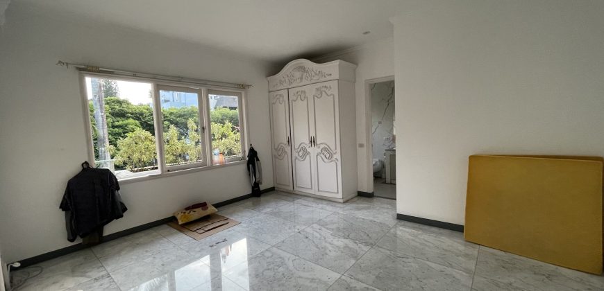 Disewakan Rumah di Kebayoran Baru Jakarta Selatan