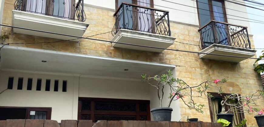 Dijual Rumah Lokasi Bagus di Lebak Bulus cirendeu