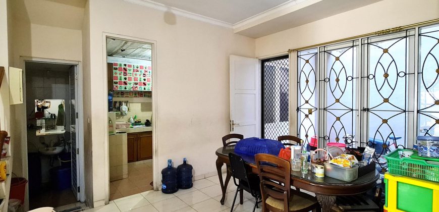 RUMAH MITRA GADING VILLA BEBAS BANJIR DAN BAGUS