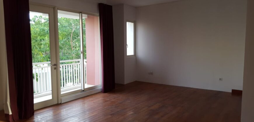 Dijual Rumah Townbouse di Sherwood Kelapa Gading