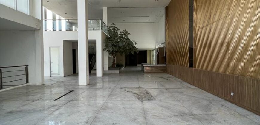 Dijual Cepat Bangunan Komersil Cocok Untuk Showroom Klinik Resto Cafe