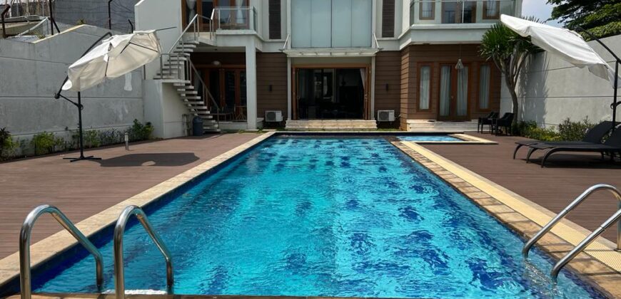 Dijual RUMAH CANTIK DAN ASRI di Cilandak