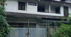Dijual Rumah Tua rapih lokasi bagus Taman Duta Pondok indah