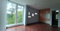 FOR RENT MODERN HOUSE INSIDE PRIVATE COMPLEX IN JALAN BANGKA
