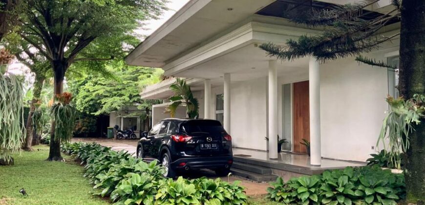 DIJUAL RUMAH AREA AMPERA KEMANG JAKARTA SELATAN