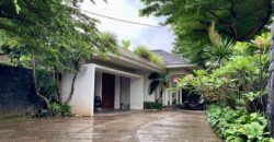 DIJUAL RUMAH AREA AMPERA KEMANG JAKARTA SELATAN