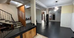 Dijual Rumah Rapih Lokasi strategis dekat MRT stasion Blok M