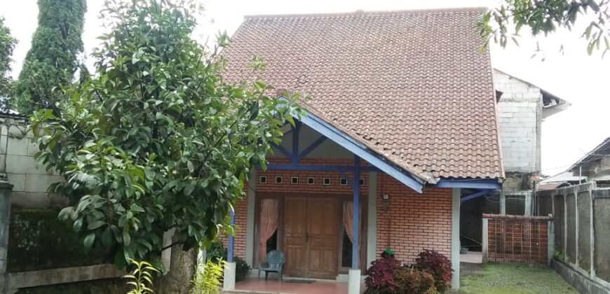 Dijual Villa di Kp Ciburial Dusun Desa Paralayang Cisarua