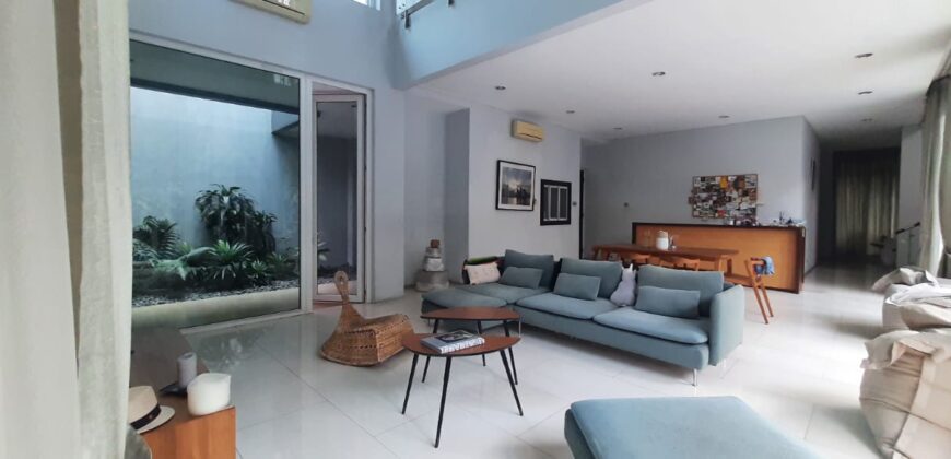 Disewakan Rumah di Bangka Kemang Jakarta Selatan