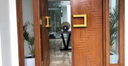 Dijual Rumah di Kemang selatan Semi Furnished