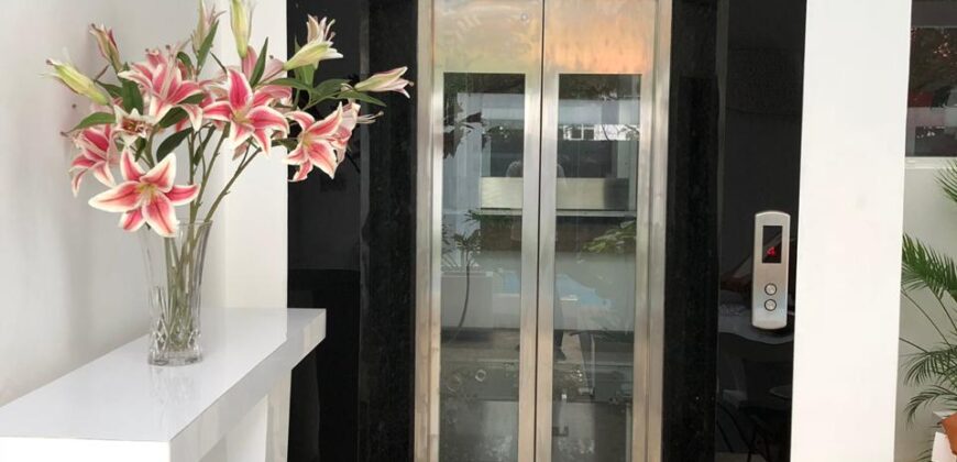 Dijual Rumah di Kemang selatan Semi Furnished