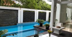 Dijual Rumah di Kemang selatan Semi Furnished