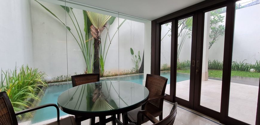 FOR RENT LUXURIUS MODERN HOUSE PEJATEN BARAT IN COMPOUND