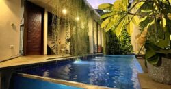 DIJUAL RUMAH BERNUANSA VILLA DI KEBAYORAN BARU