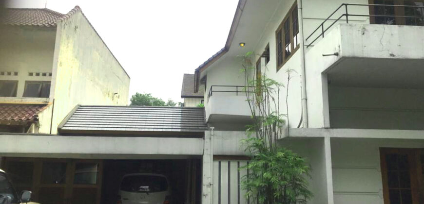 Dijual Rumah Mewah Lokasi Premium Kebayoraan Baru