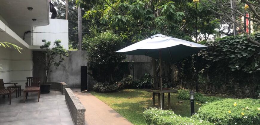 Dijual Rumah Mewah Lokasi Premium Kebayoraan Baru
