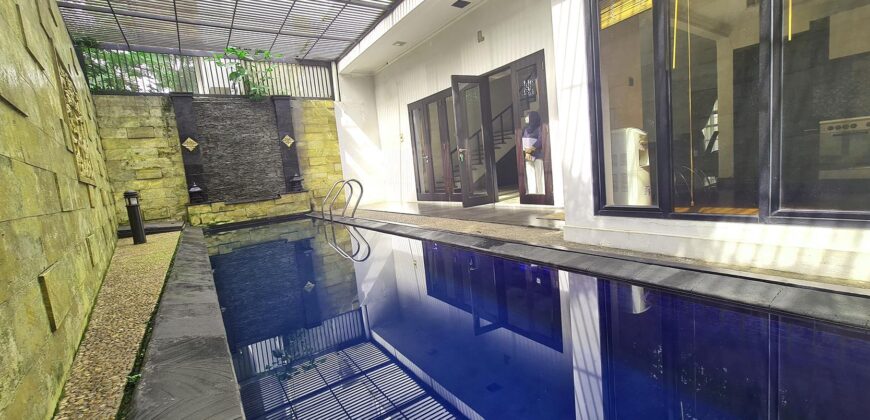 FOR RENT MODERN BANGKA KEMANG TOWNHOUSE