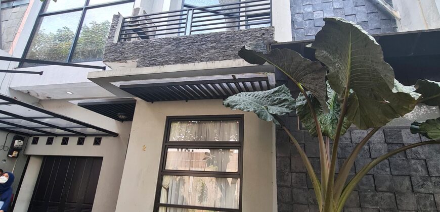 FOR RENT MODERN BANGKA KEMANG TOWNHOUSE