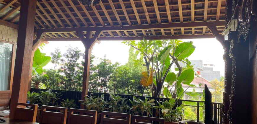 Dijual Rumah Etnik Mewah 3 Lantai dikawasan Sunter