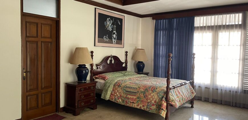 RUMAH DIJUAL CEPAT LOKASI KUNINGAN DEKAT GATOT SUBROTO