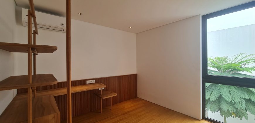 FOR RENT PRIVATE TOWNHOUSE IN KENANGA JERUK PURUT