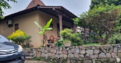 Dijual Rumah Klasik ada paviliun 2 lantai di Depok