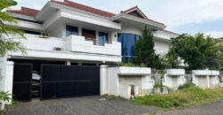 Rumah Mewah di Taman Kedoya Permai