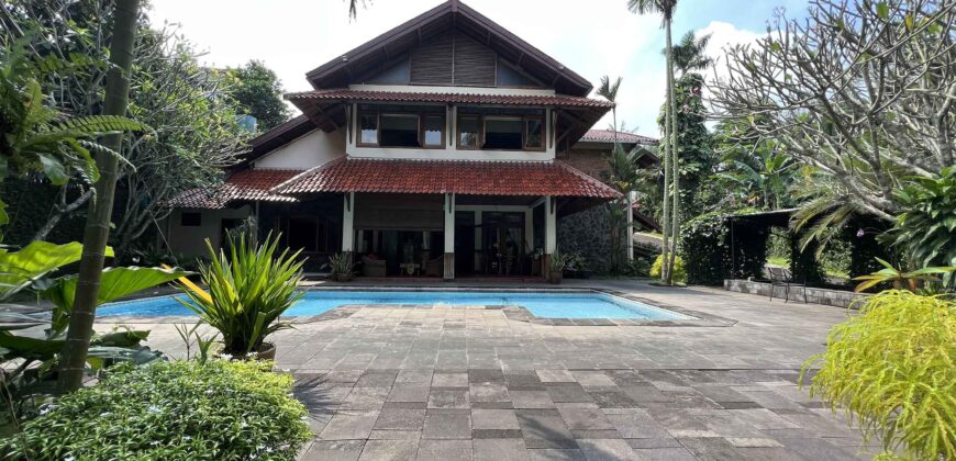 Rumah Nyaman Seperti di Villa Puncak