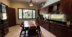 Rumah Nyaman Seperti di Villa Puncak