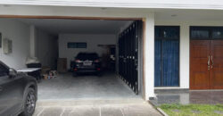 Rumah Mewah di Taman Kedoya Permai
