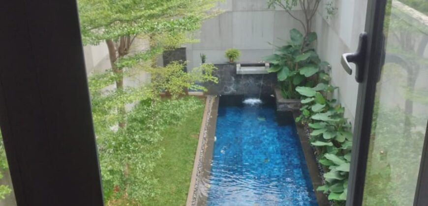 Modern luxurious and comfortable house in the complex