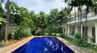 Big Nice House in Compound Kemang Area & Free Flood