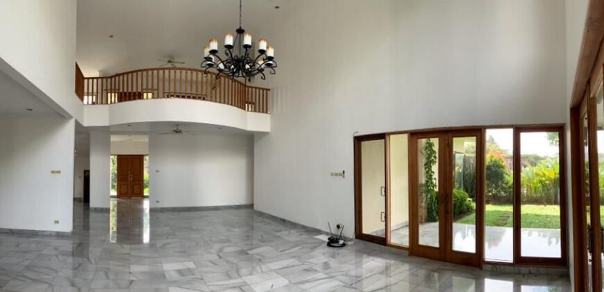 Big Nice House in Compound Kemang Area & Free Flood