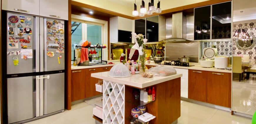 Dijual Rumah Bagus di sunter Bangunan 3 lantai ada basement