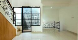 Rumah 2 Lantai Bagus Unfurnished SHM di Duren Sawit