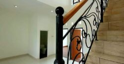 Rumah 2 Lantai Bagus Unfurnished SHM di Duren Sawit