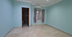 Modern House In Kebayoran Baru With Spool Garden