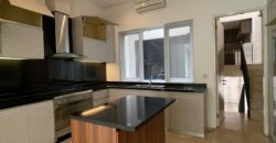 Bright Modern House Good Air Circulation