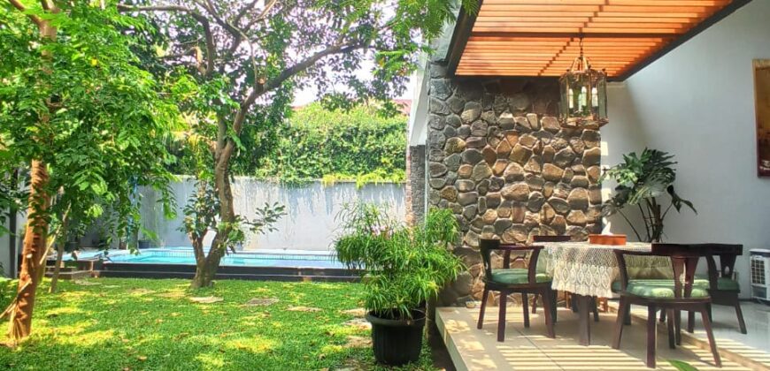 Rumah cantik Asri Lebak Bulus dekat Rs fatmawati