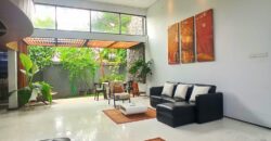 Rumah cantik Asri Lebak Bulus dekat Rs fatmawati