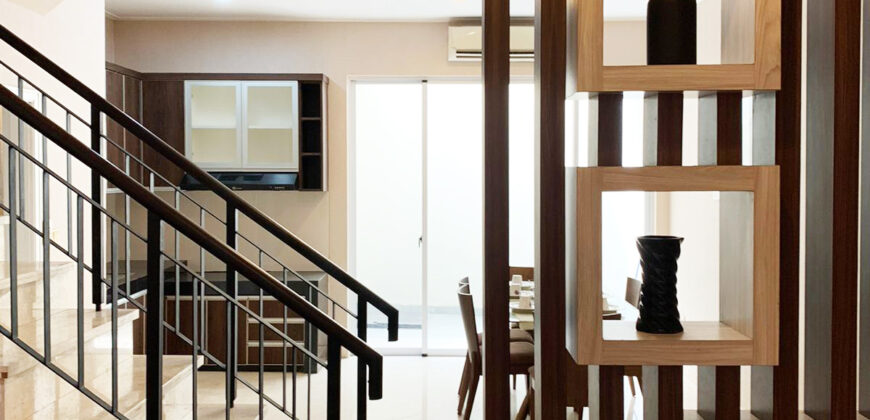 DIJUAL RUMAH SIAP HUNI FULL FURNISHED