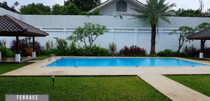 Dijual Rumah Mewah di Villa Palma Pejaten