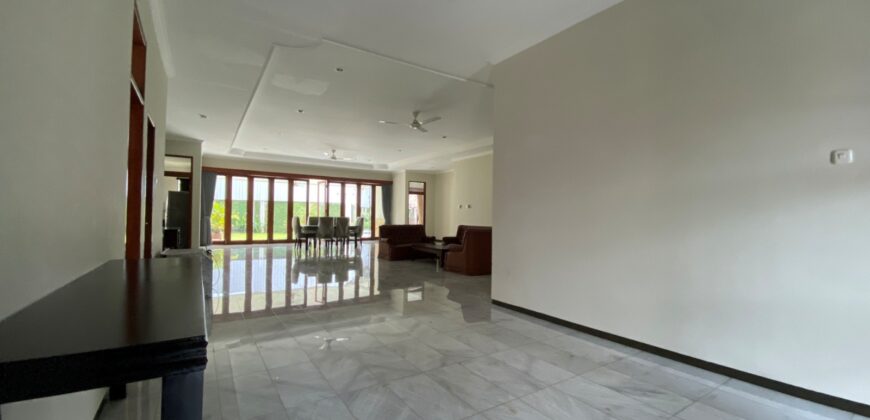 Disewakan Rumah Dalam Compound Cipete